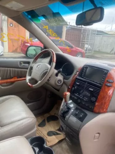 Toyota Sienna