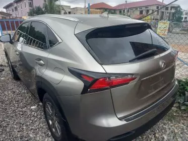 Lexus NX 200