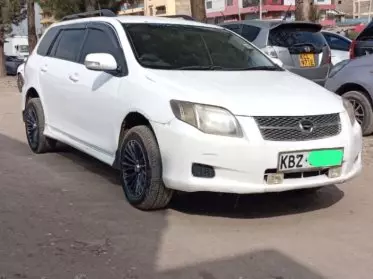 Toyota Fielder 