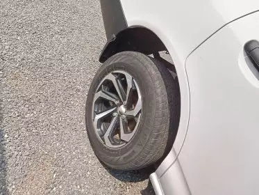 Nissan Advan