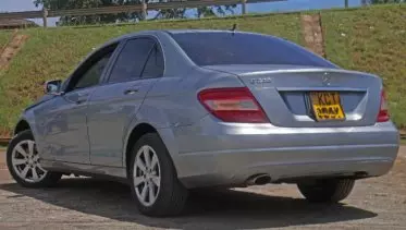 Mercedes-Benz C200