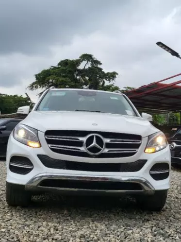 Mercedes-Benz GLE 300