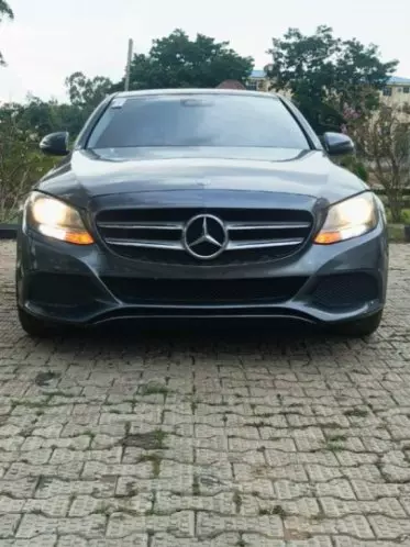 Mercedes-Benz C 300