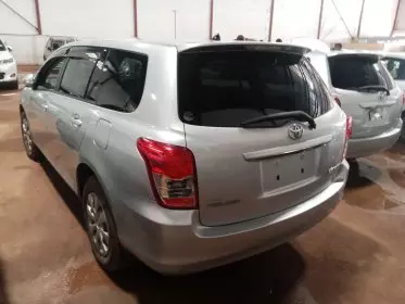 Toyota Fielder 