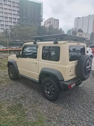 SUZUKI Sierra 