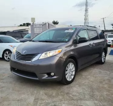 Toyota Sienna