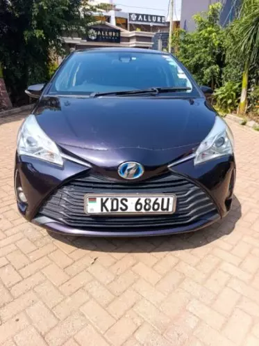 Toyota vitz hybrid