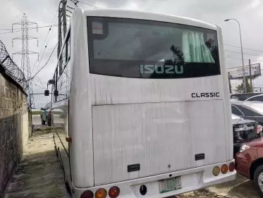 Isuzu Midi