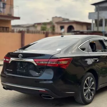 Toyota Avalon