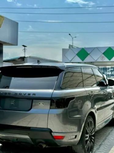 Land Rover  Range Rover Sport HSE Dynamic