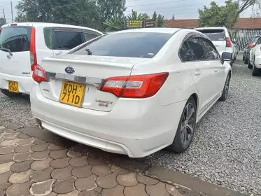 Subaru Legacy B4
