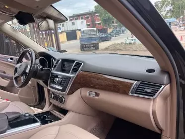 Mercedes-Benz ML 350
