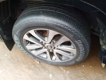 Toyota Landcruiser  V8