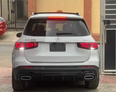 Mercedes-Benz GLB 250