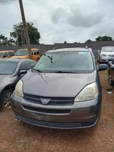 Toyota Sienna