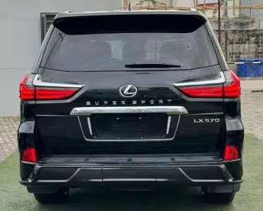 Lexus LX 570