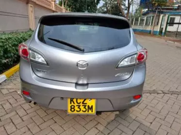 Mazda Axela
