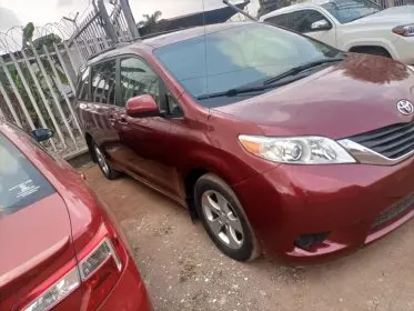 Toyota Sienna