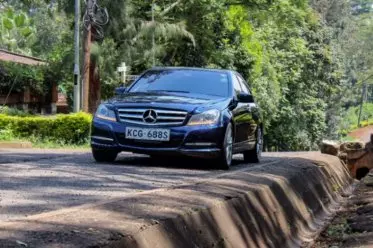 Mercedes-Benz C200