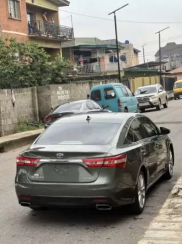 Toyota Avalon