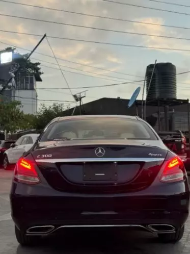 Mercedes-Benz C 300
