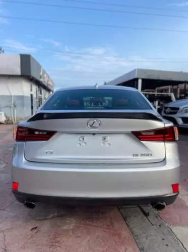 Toyota Lexus 270