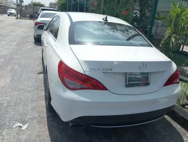 Mercedes-Benz GLA 250