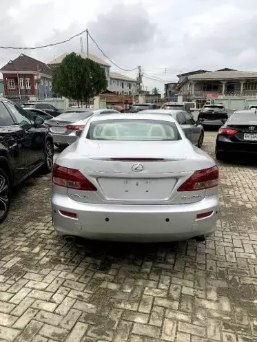 Lexus IS 250