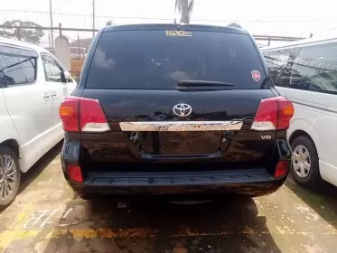 Toyota Landcruiser  V8