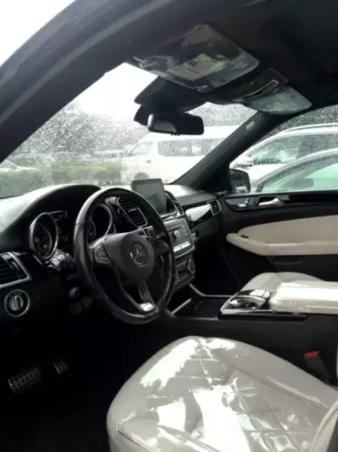 Mercedes-Benz GLE 400