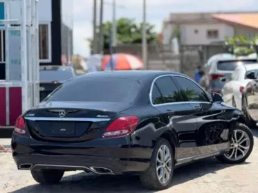 Mercedes-Benz C 300