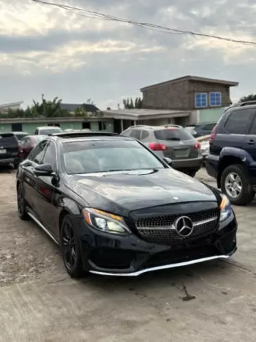 Mercedes-Benz C 300