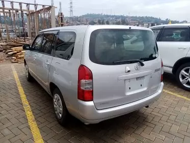Toyota Succeed