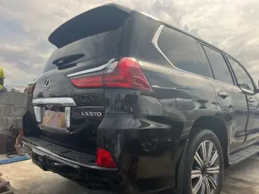 Lexus LX 570