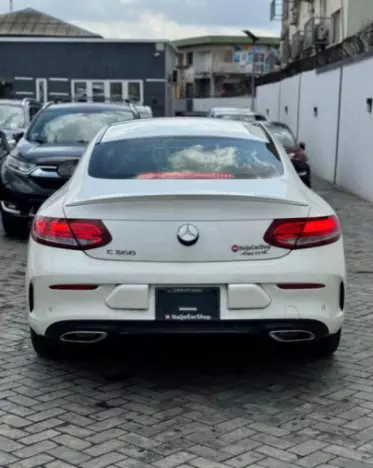 Mercedes-Benz C 300