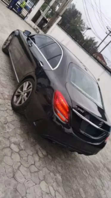 Mercedes-Benz C 300