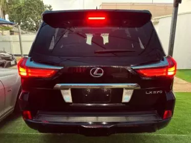 Lexus LX 570