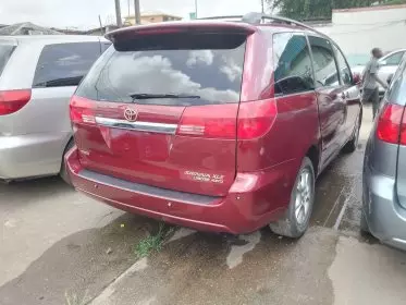 Toyota Sienna
