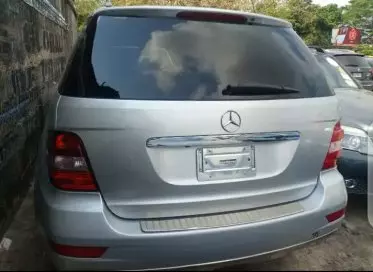 Mercedes-Benz ML 350