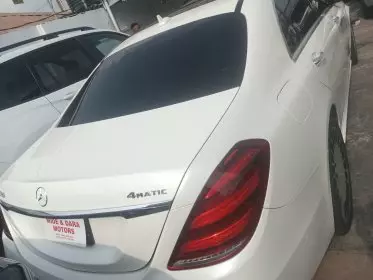 Mercedes-Benz S 550