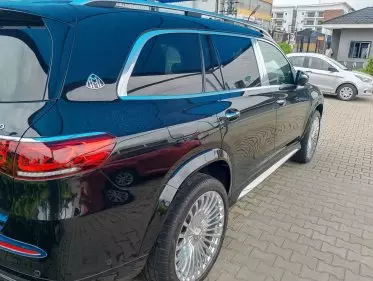 Mercedes-Benz MAYBACH