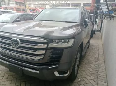 Toyota Landcruiser 300