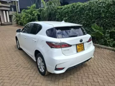 Lexus CT 200h