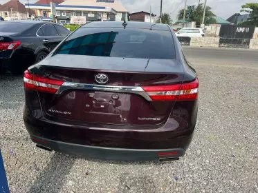 Toyota Avalon