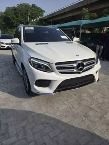 Mercedes-Benz GLE 400