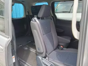 Toyota Noah Hybrid
