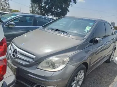 Mercedes-Benz B 170
