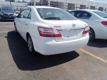 Toyota Premio