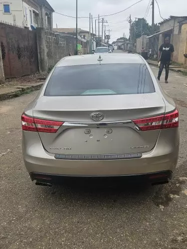 Toyota Avalon