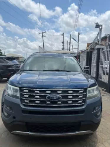 Ford Explorer